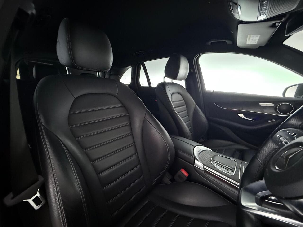 Mercedes-Benz GLC thumbnail Seat Driver