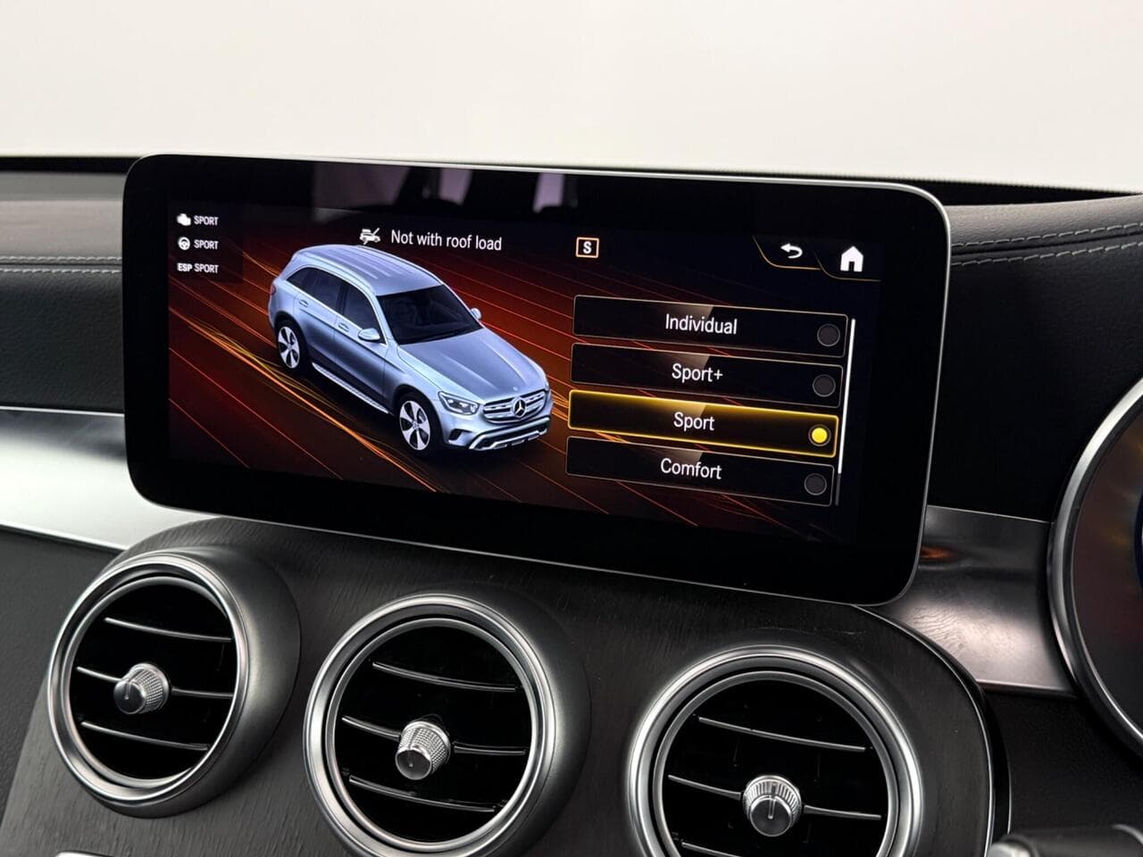 Mercedes-Benz GLC thumbnail Infotainment System