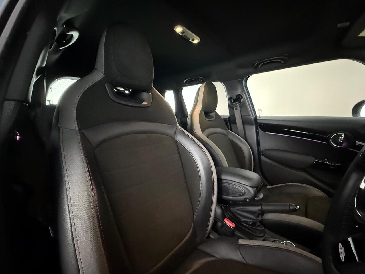 MINI Hatch thumbnail Seat Driver
