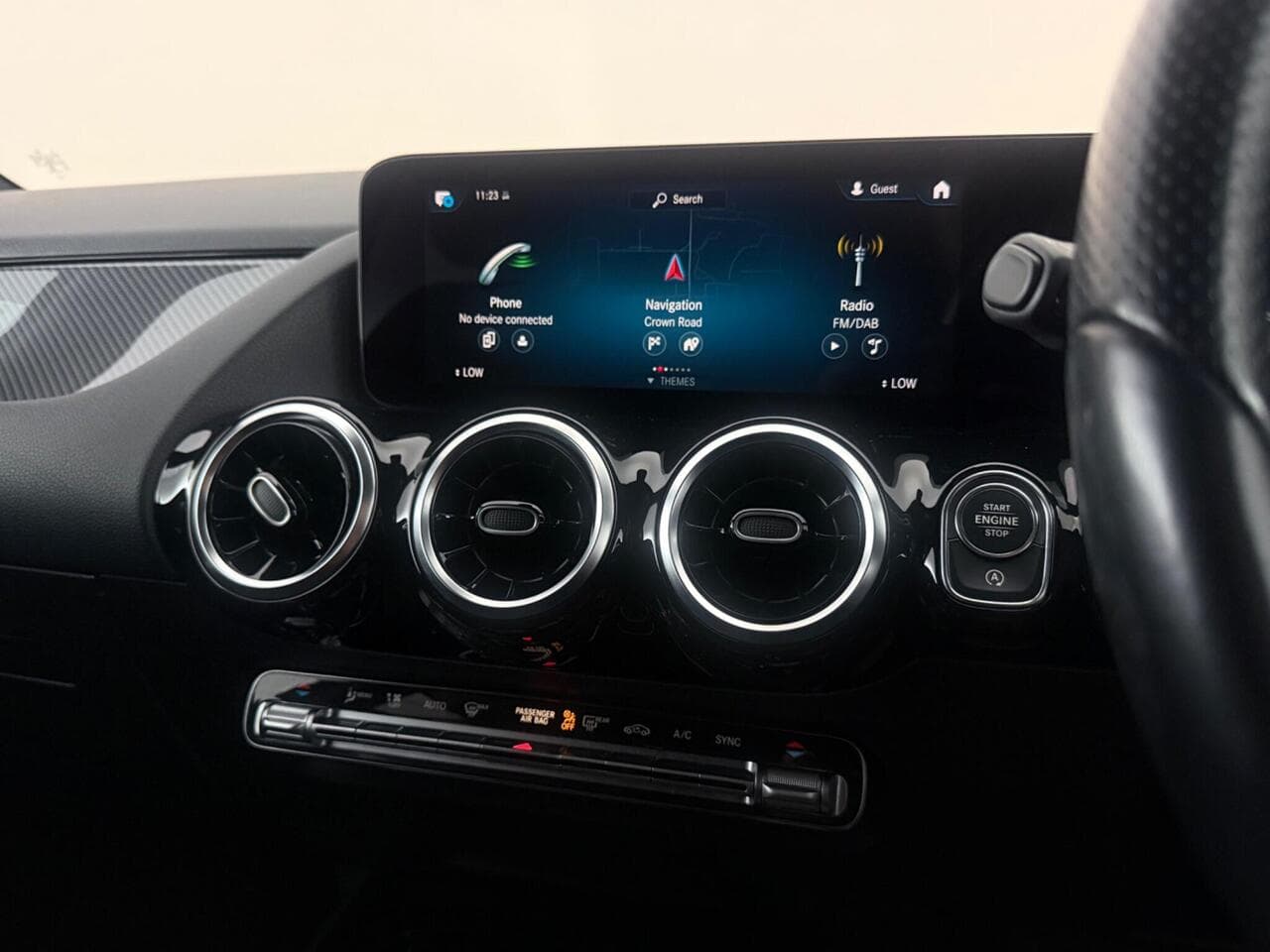 Mercedes-Benz GLA thumbnail Infotainment System