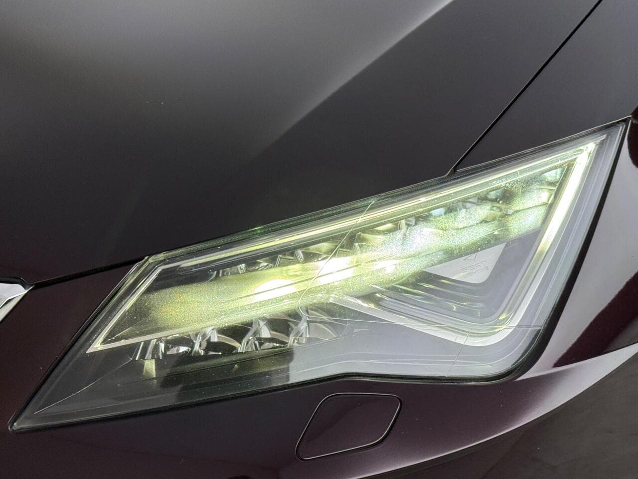 SEAT Leon thumbnail Lights Front