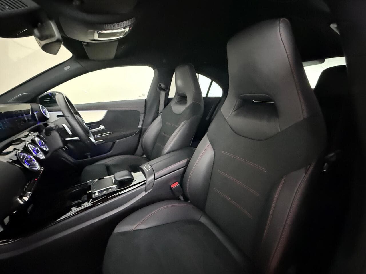 Mercedes-Benz CLA thumbnail Seat Front Passenger