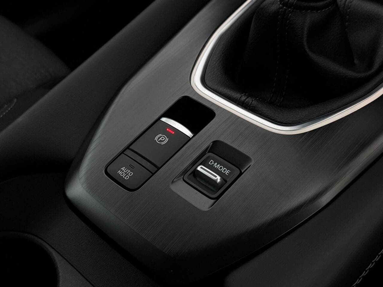 Nissan Qashqai thumbnail Misc Controls