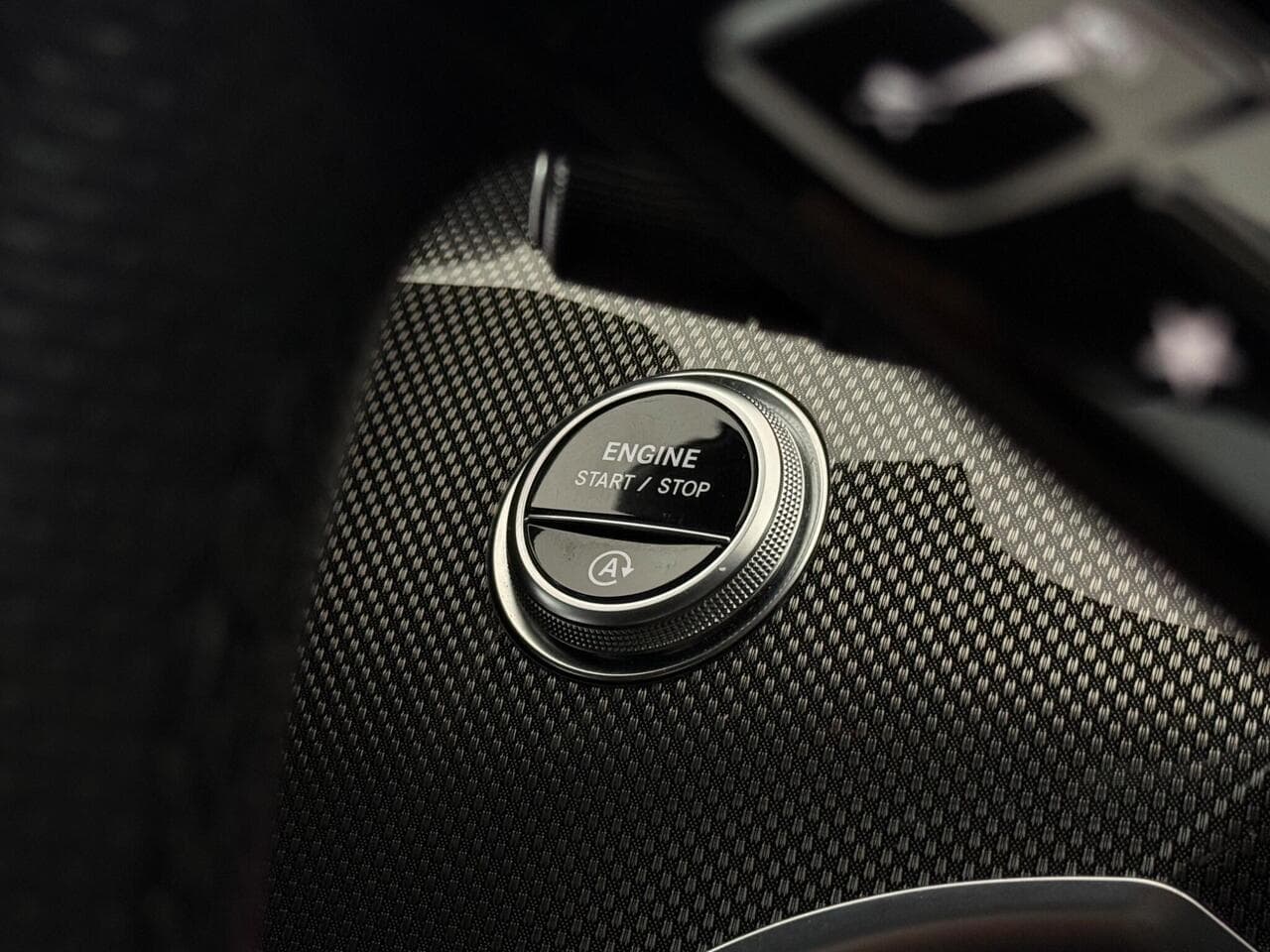 Mercedes-Benz C Class thumbnail Inconclusive