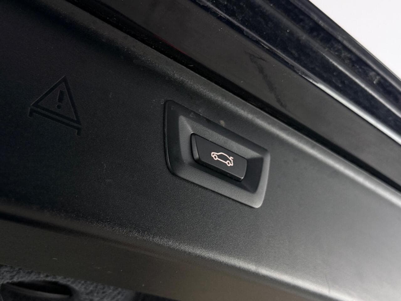 BMW 5 Series thumbnail Misc Controls