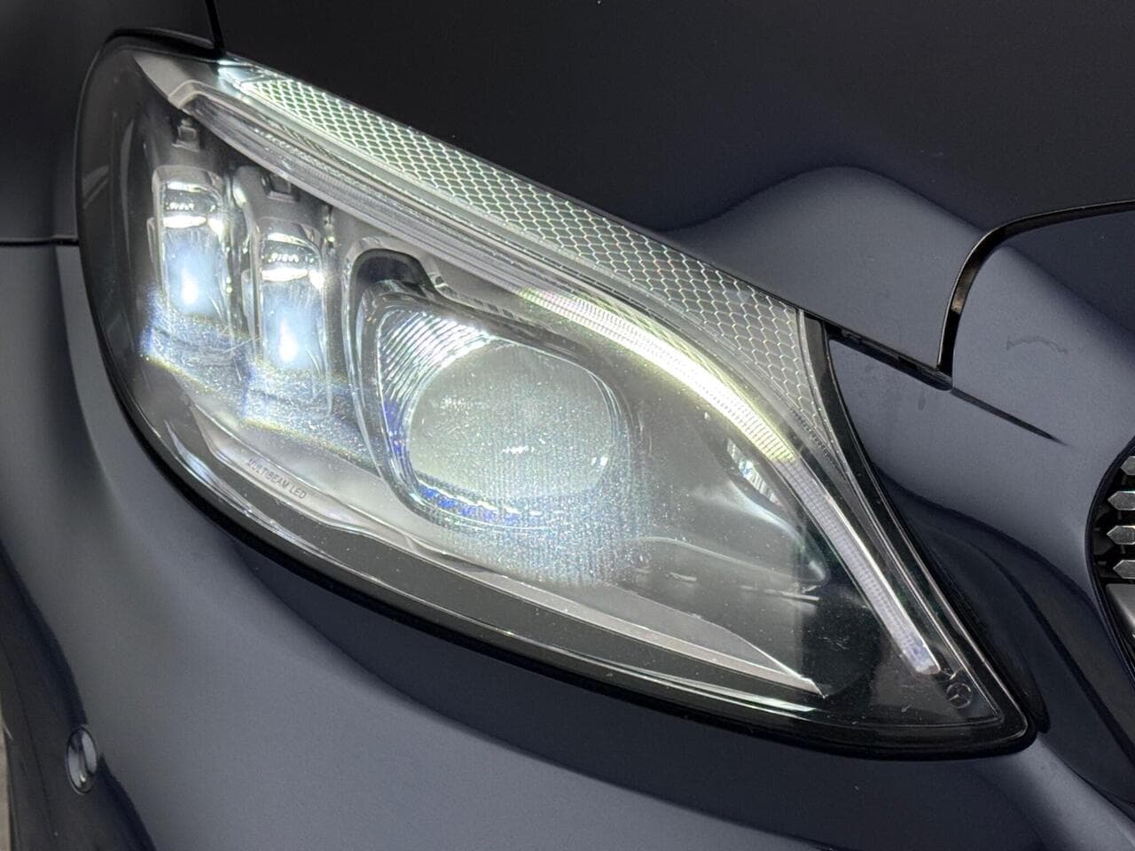 Mercedes-Benz C Class thumbnail Lights Front