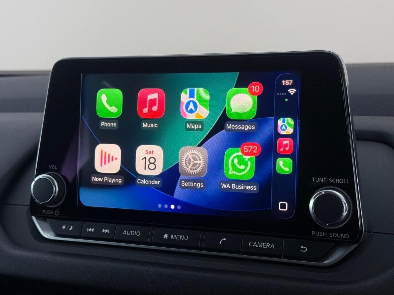 Nissan Qashqai thumbnail Infotainment System