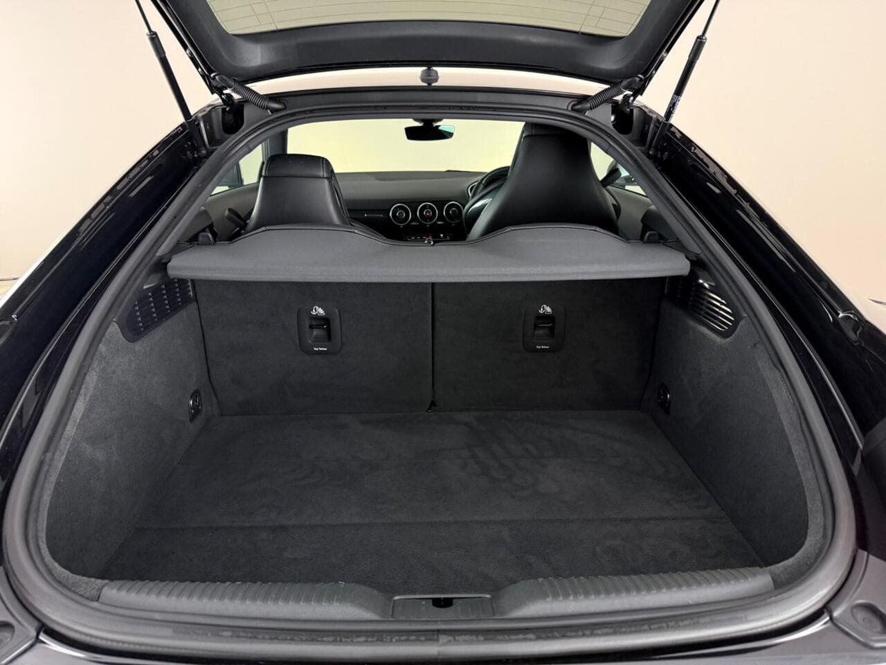 Audi TT thumbnail Boot