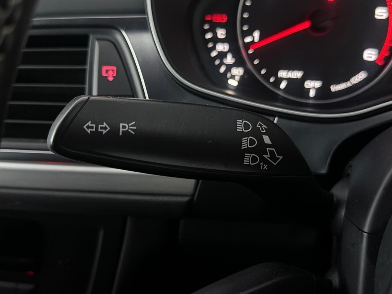 Audi A6 Saloon thumbnail Misc Controls