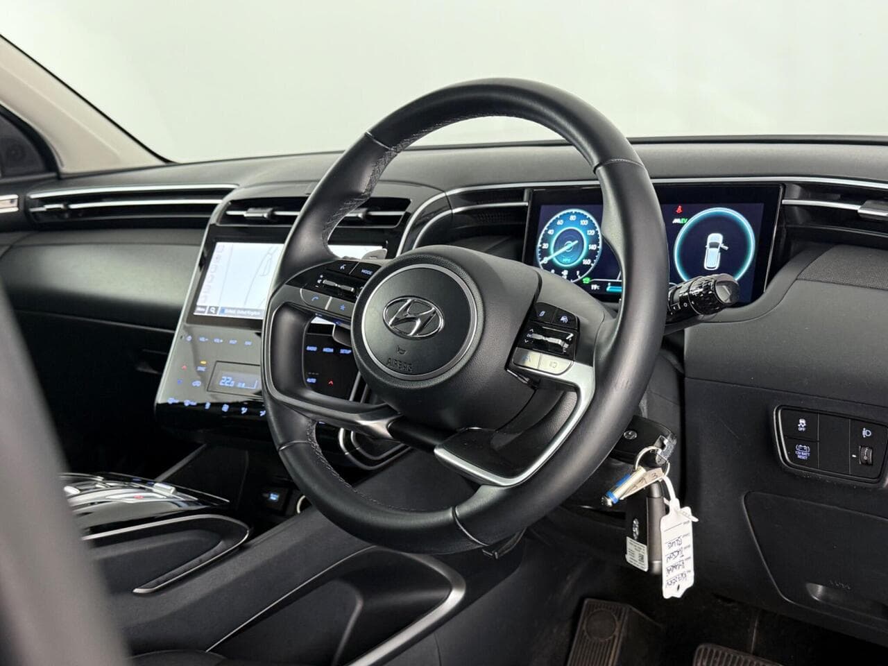 Hyundai TUCSON thumbnail Steering Wheel