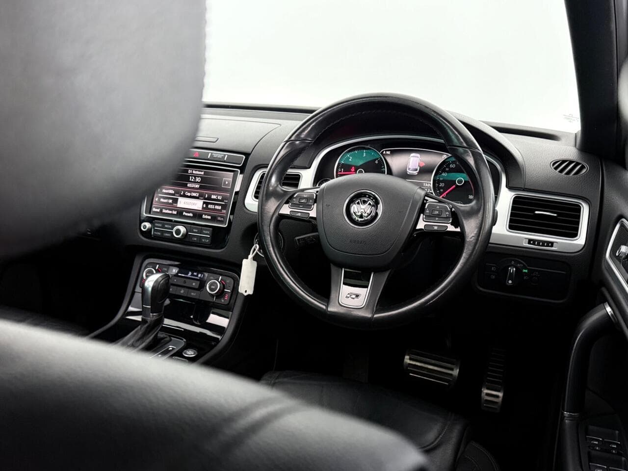 Volkswagen Touareg thumbnail Steering Wheel