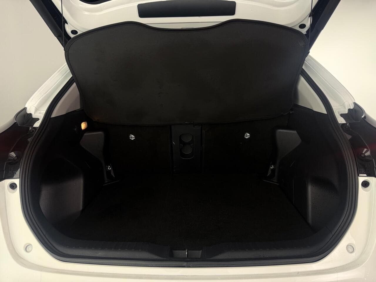 Toyota Yaris Cross thumbnail Boot