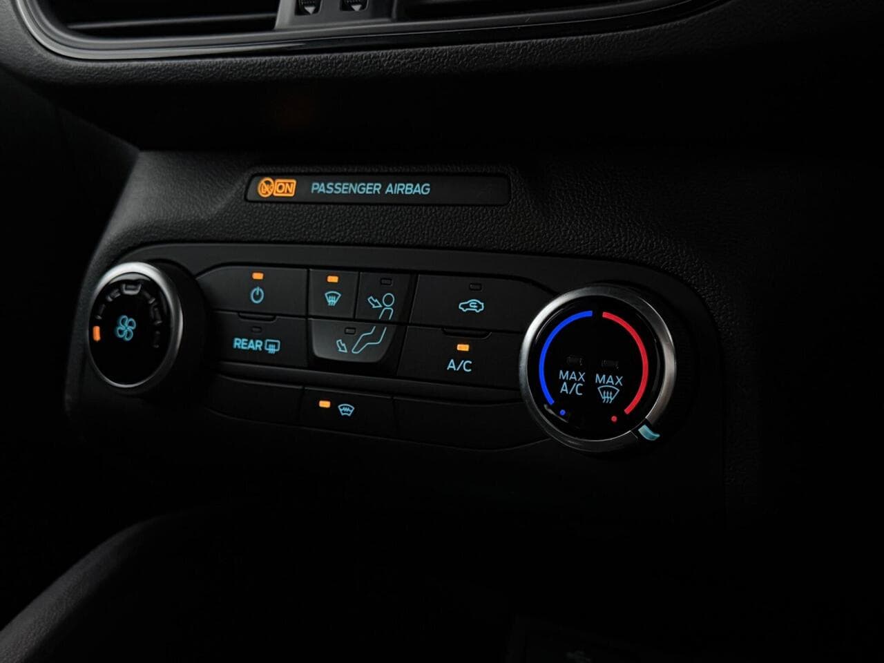 Ford Focus thumbnail Misc Controls