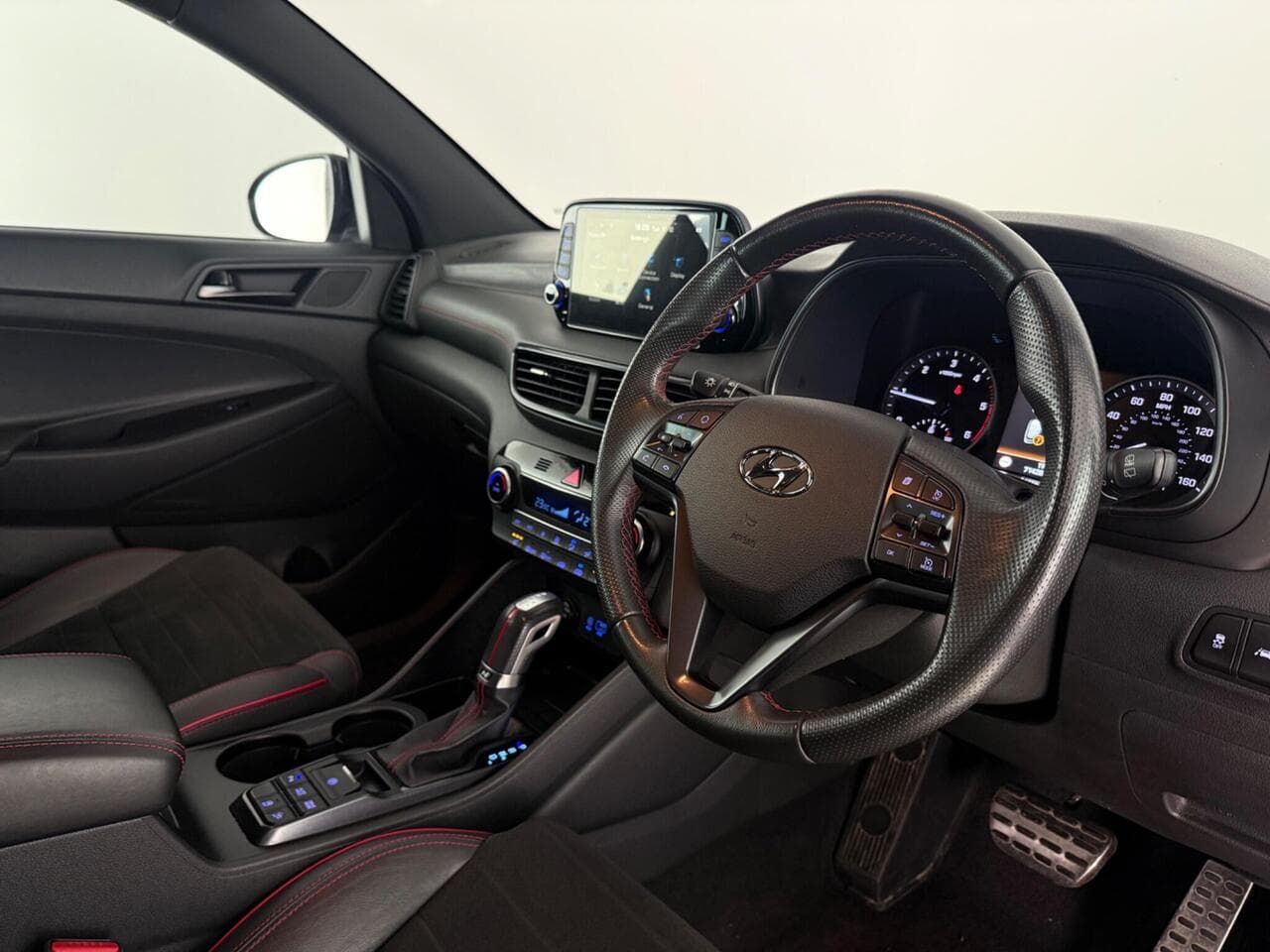 Hyundai TUCSON thumbnail Interior Front