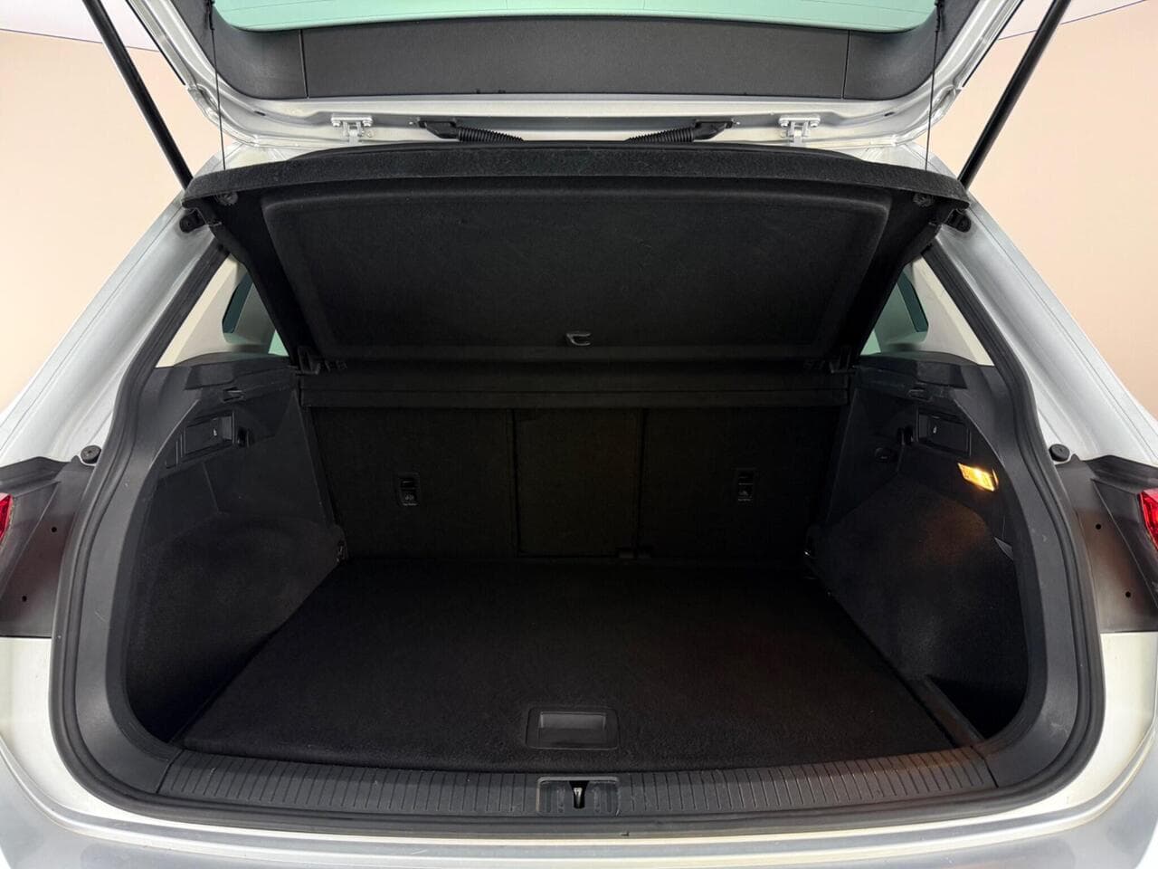 Volkswagen Tiguan thumbnail Boot