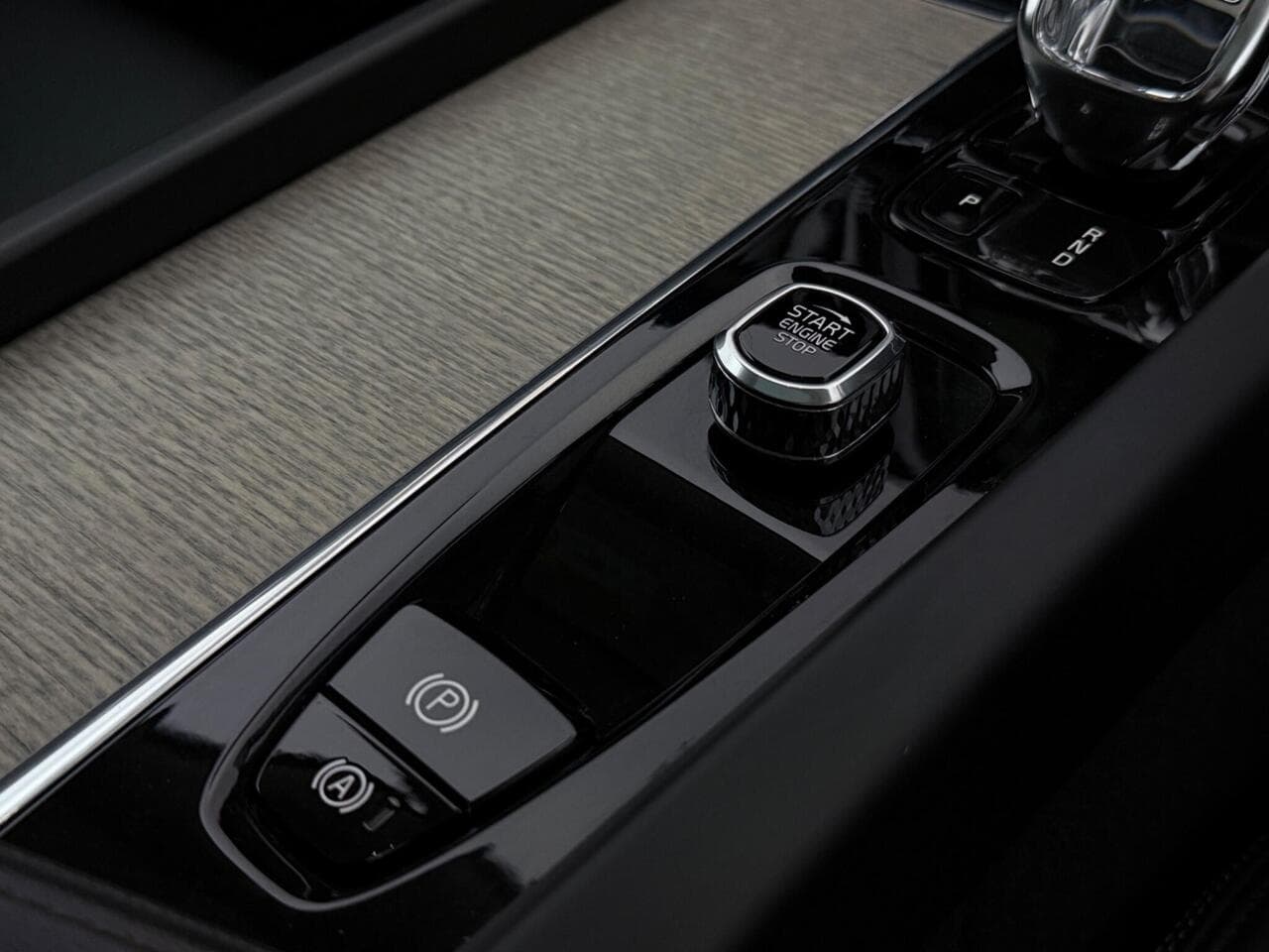 Volvo XC60 thumbnail Interior Front