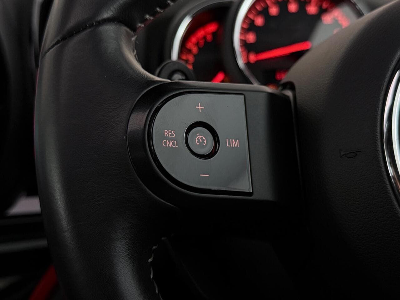 MINI Countryman thumbnail Inconclusive