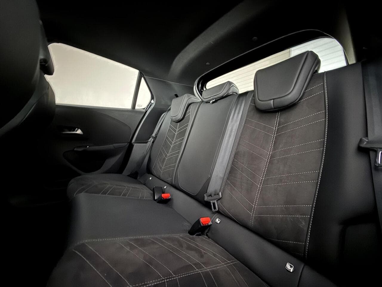 Vauxhall Corsa thumbnail Seats Rear