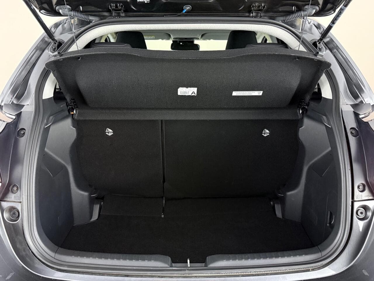 Toyota Yaris thumbnail Boot