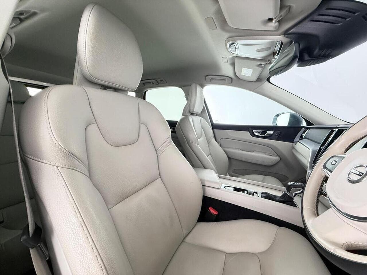 Volvo XC60 thumbnail Seat Driver