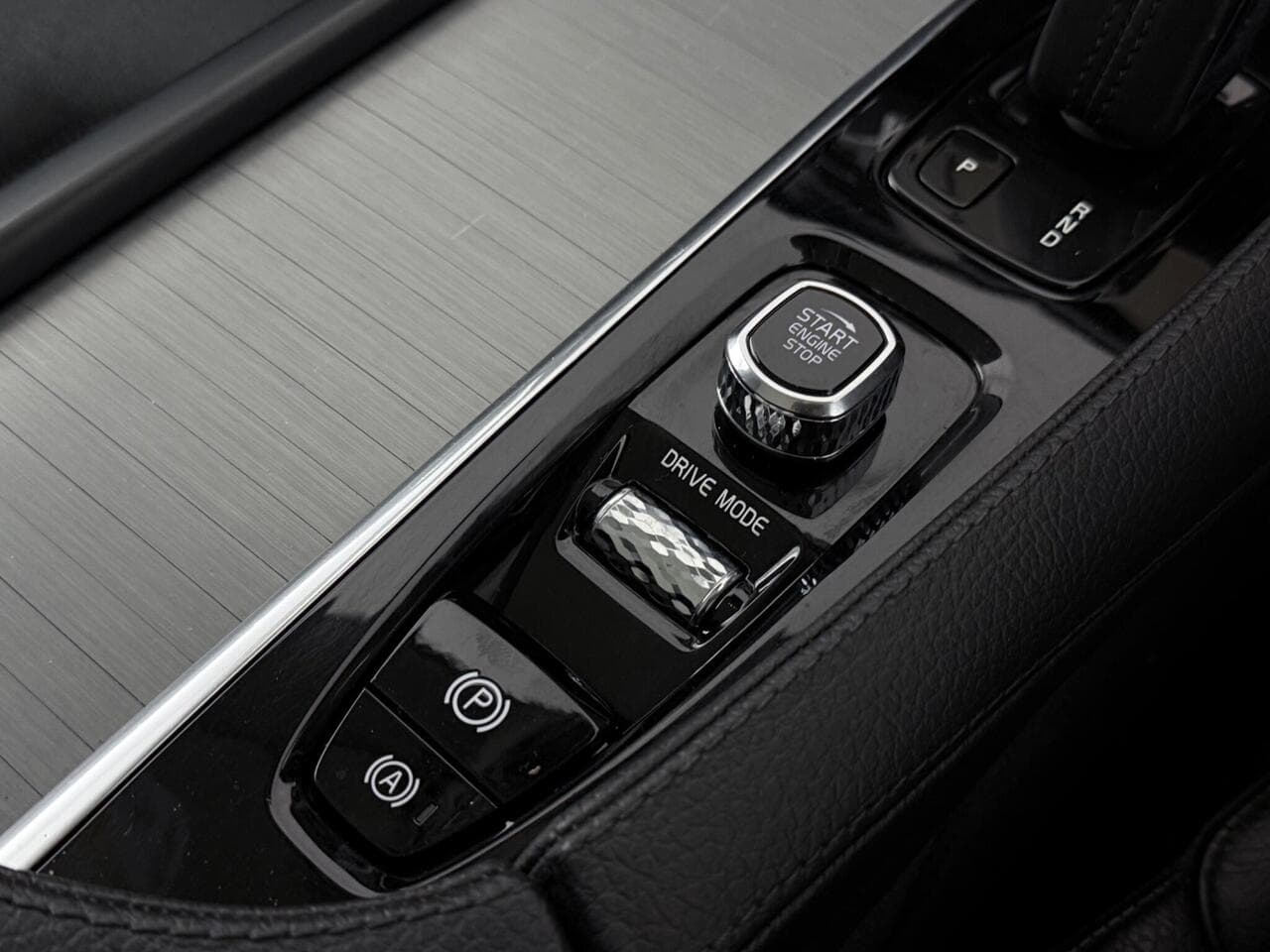 Volvo XC90 thumbnail Misc Controls