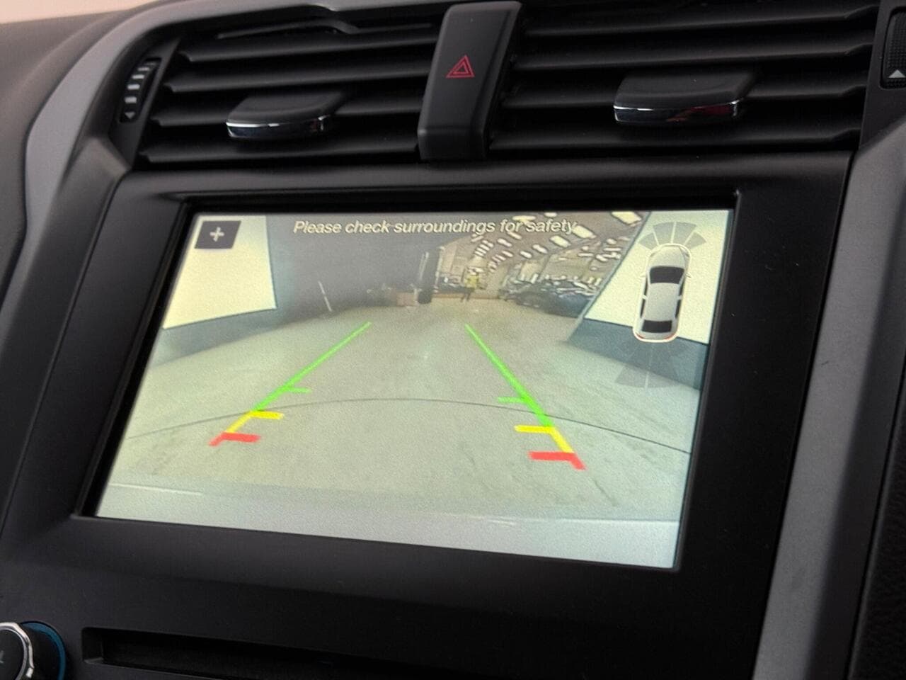 Ford Mondeo thumbnail Infotainment System