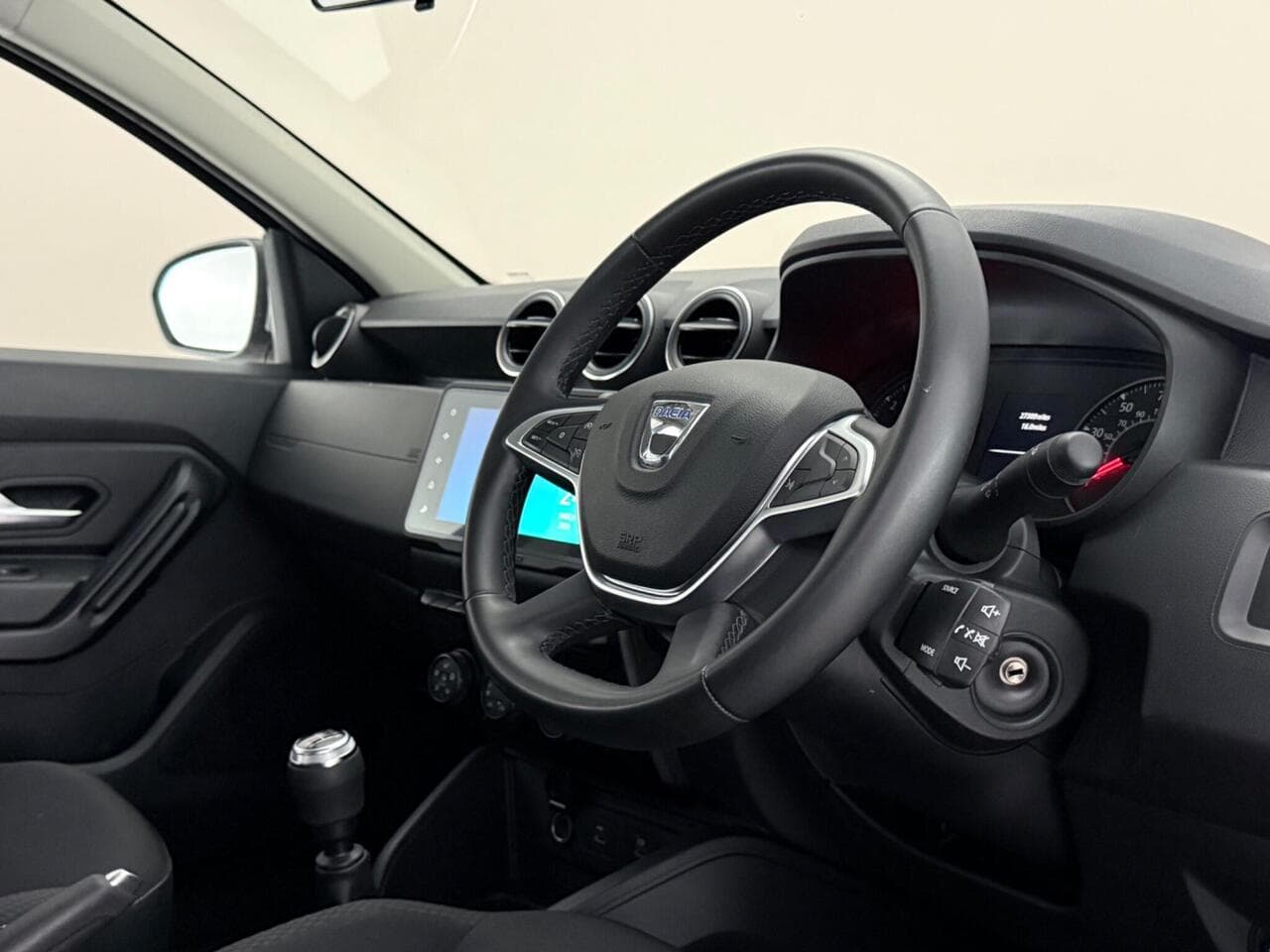 Dacia Duster thumbnail Interior Front