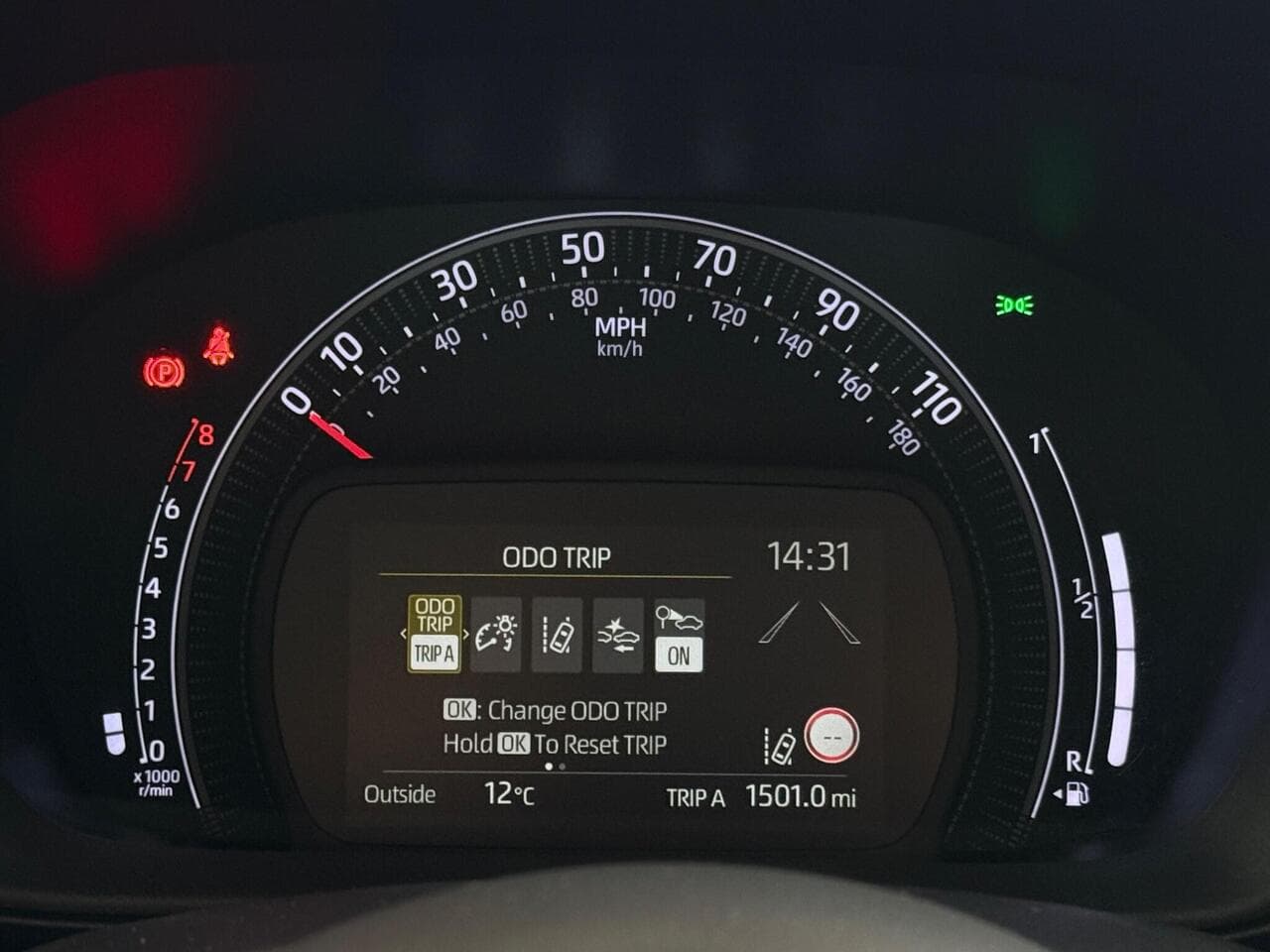 Toyota Aygo X thumbnail Driver Instruments