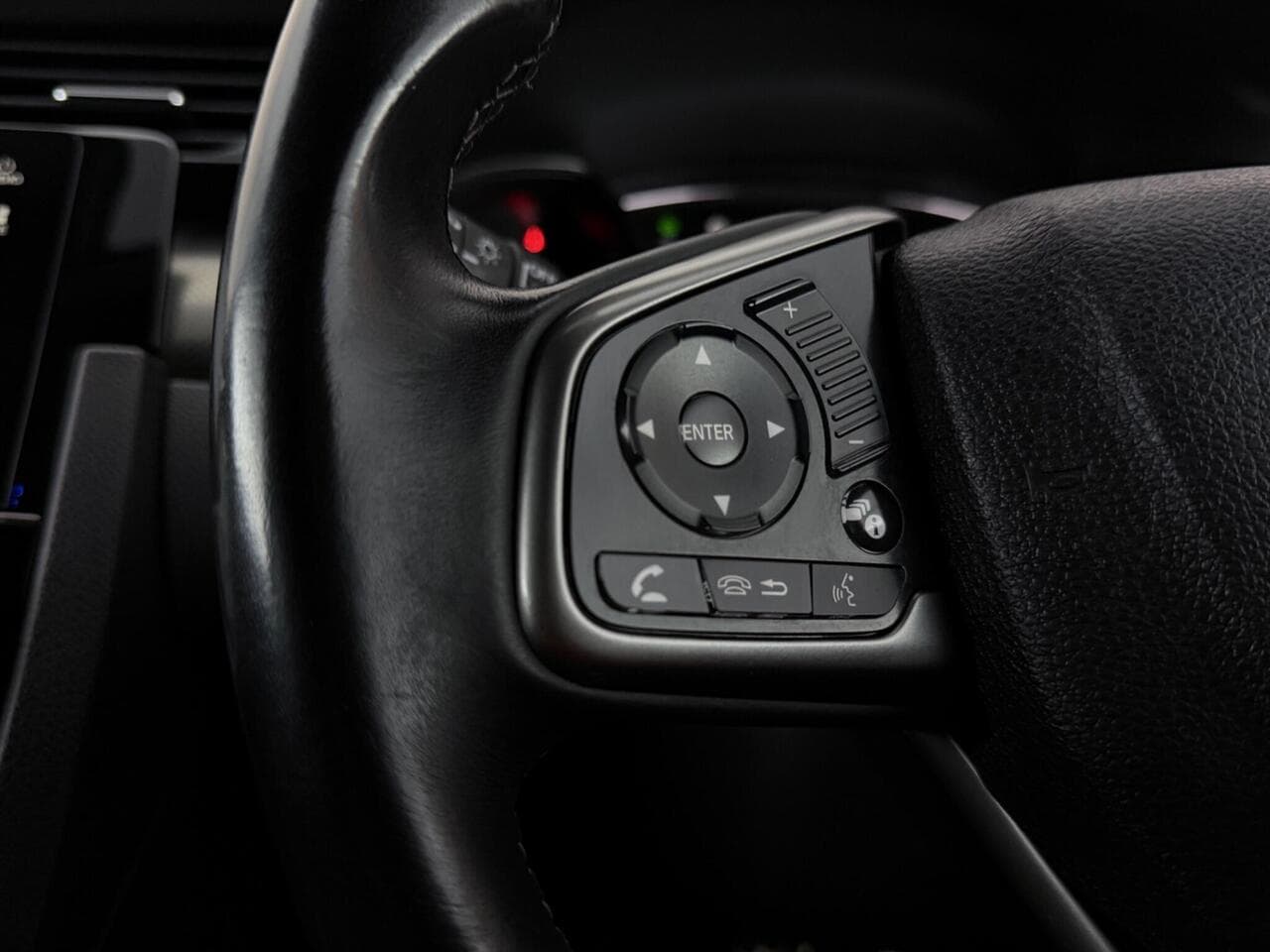 Honda Civic thumbnail Misc Controls