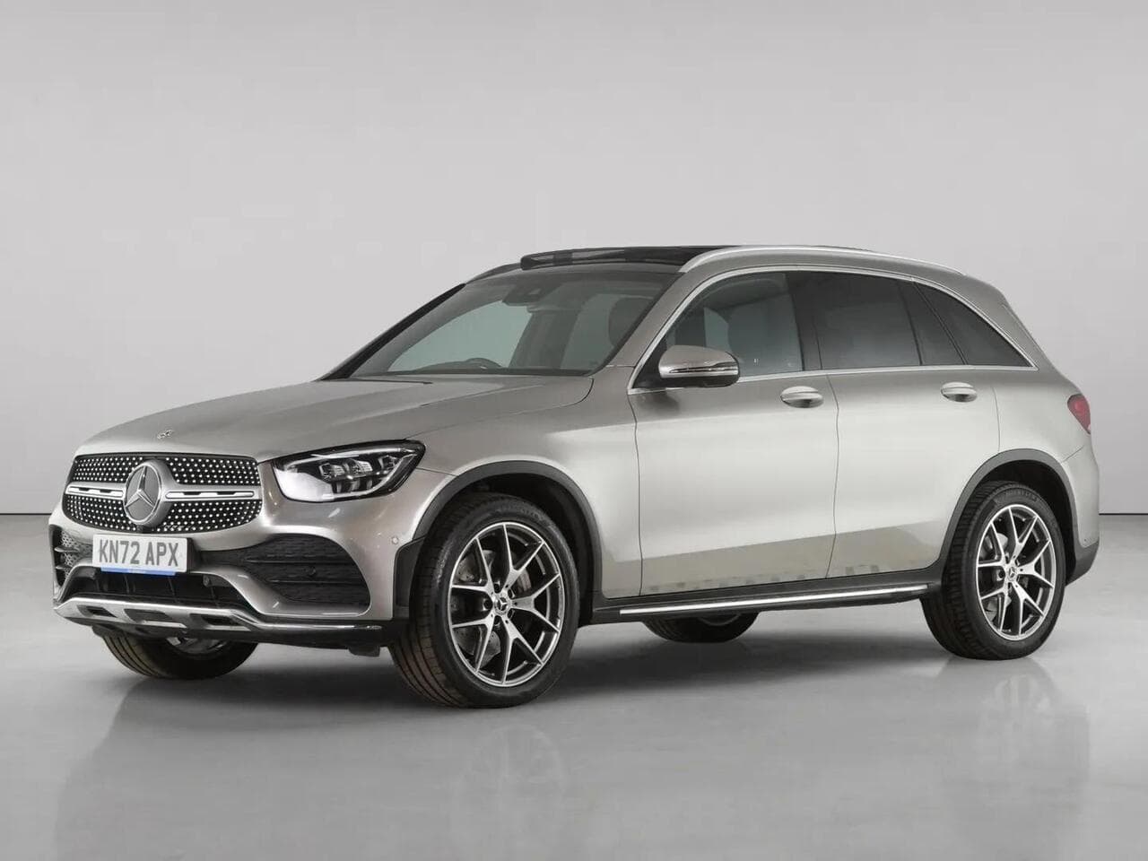 Mercedes-Benz GLC thumbnail Front Left