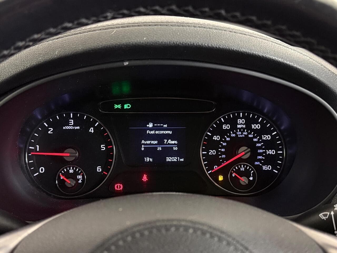 Kia Sorento thumbnail Driver Instruments