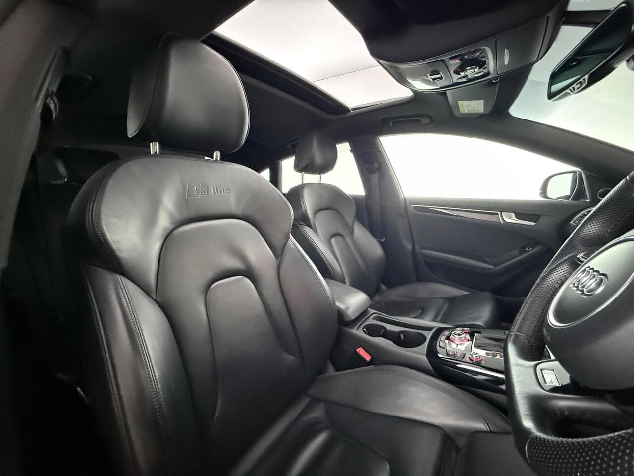 Audi A5 thumbnail Seat Driver