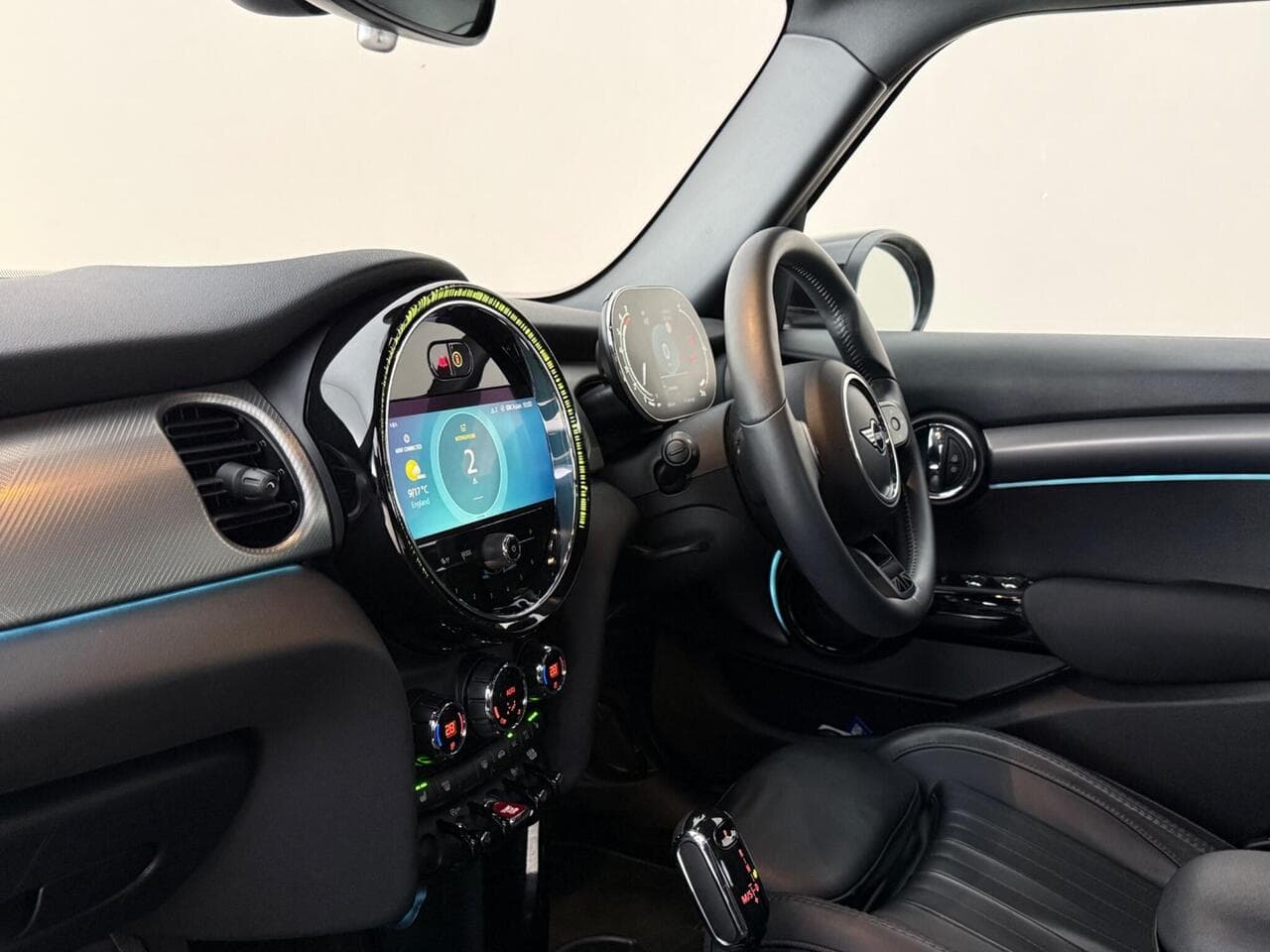 MINI Hatch thumbnail Interior Front