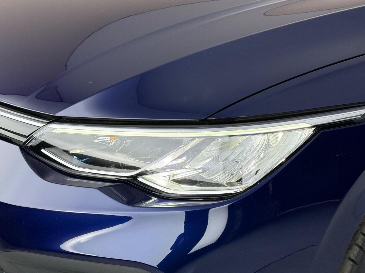 Volkswagen Golf thumbnail Lights Front