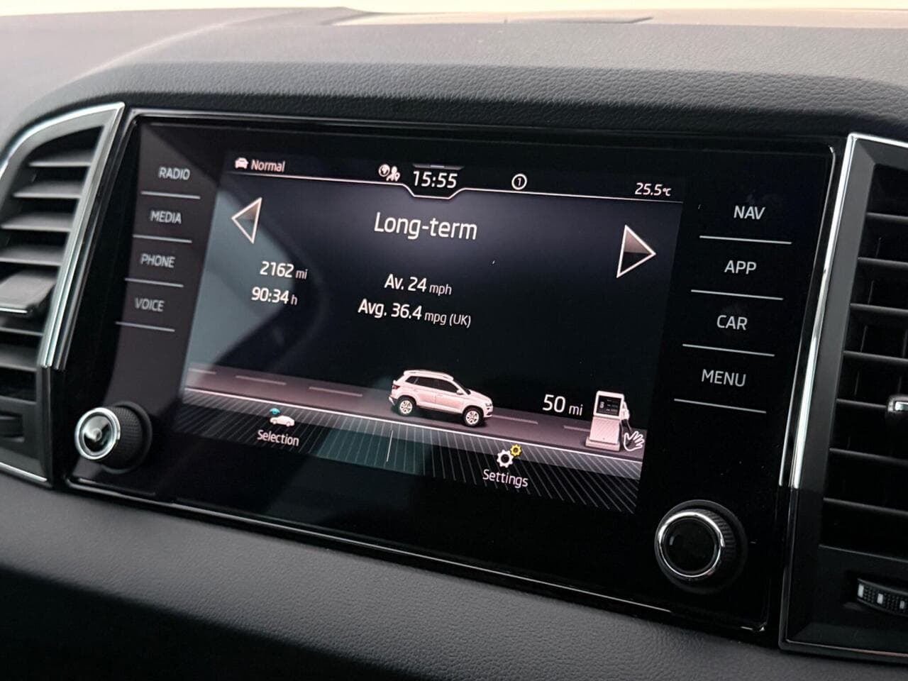 Skoda Karoq thumbnail Infotainment System