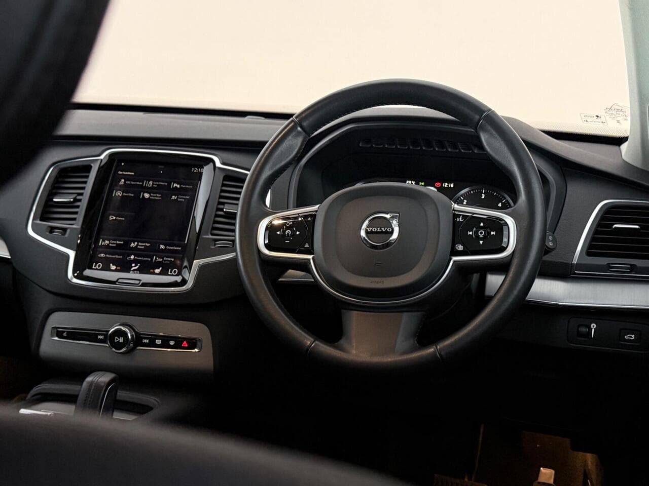 Volvo XC90 thumbnail Steering Wheel