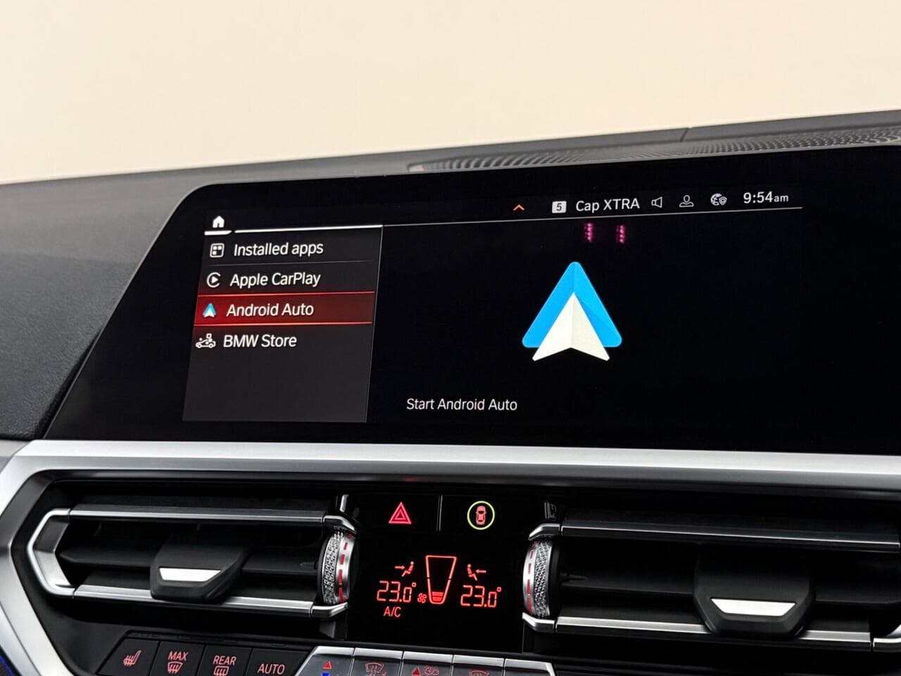 BMW 3 Series thumbnail Infotainment System