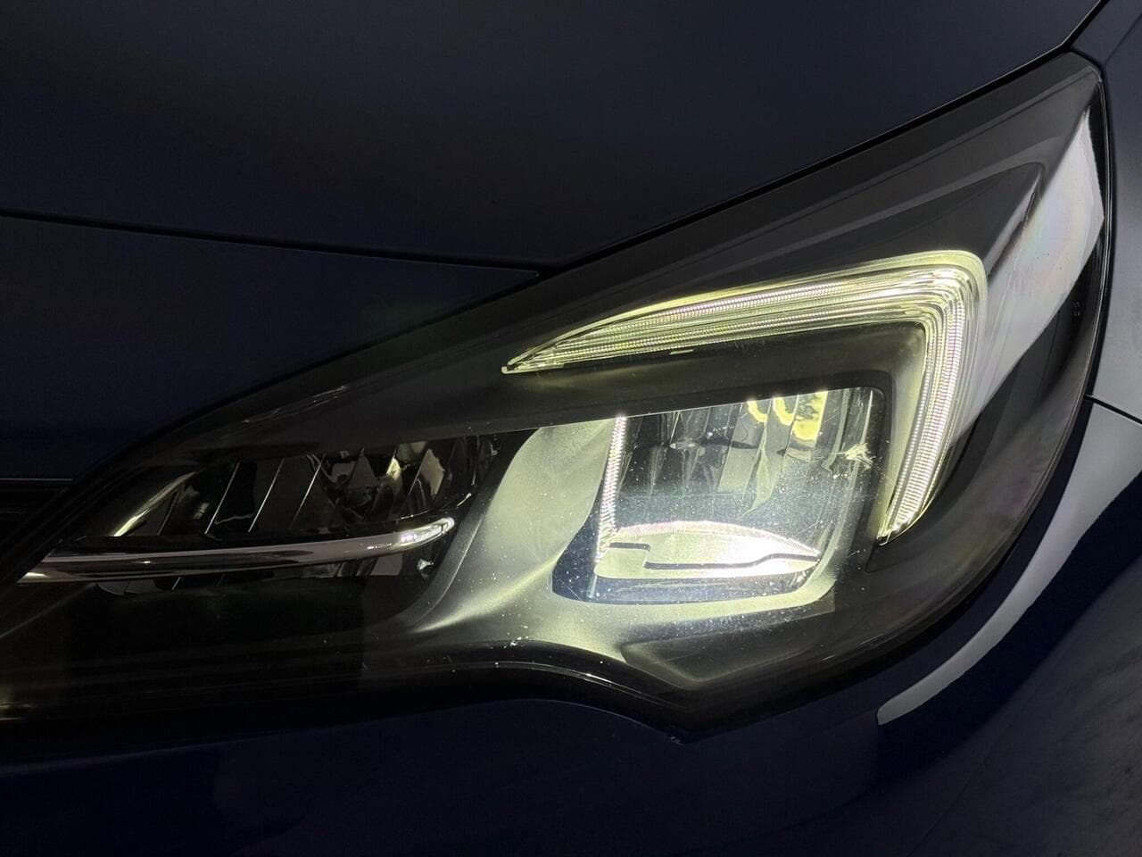 Vauxhall Astra thumbnail Lights Front