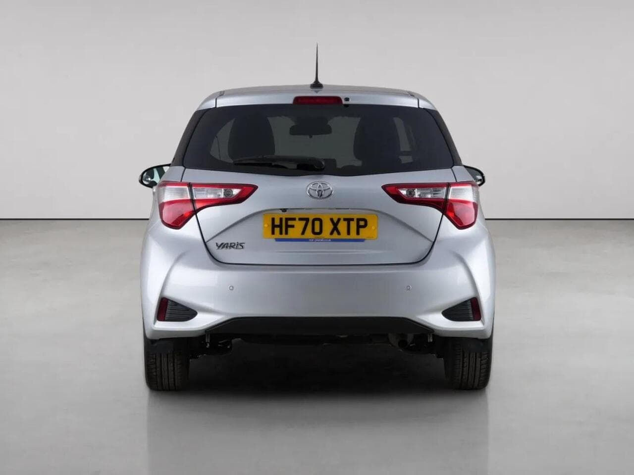 Toyota Yaris thumbnail Rear