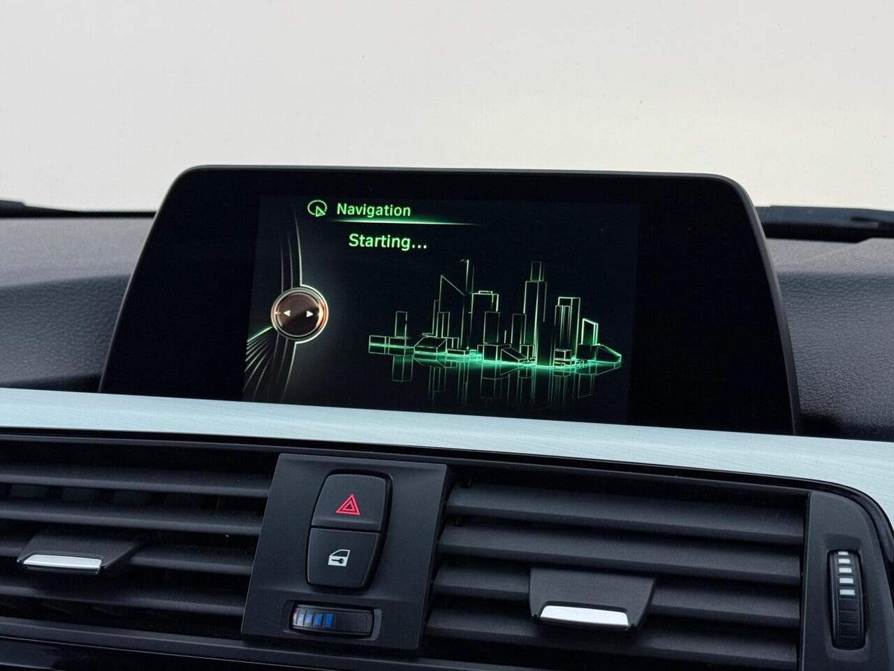 BMW 3 Series thumbnail Infotainment System