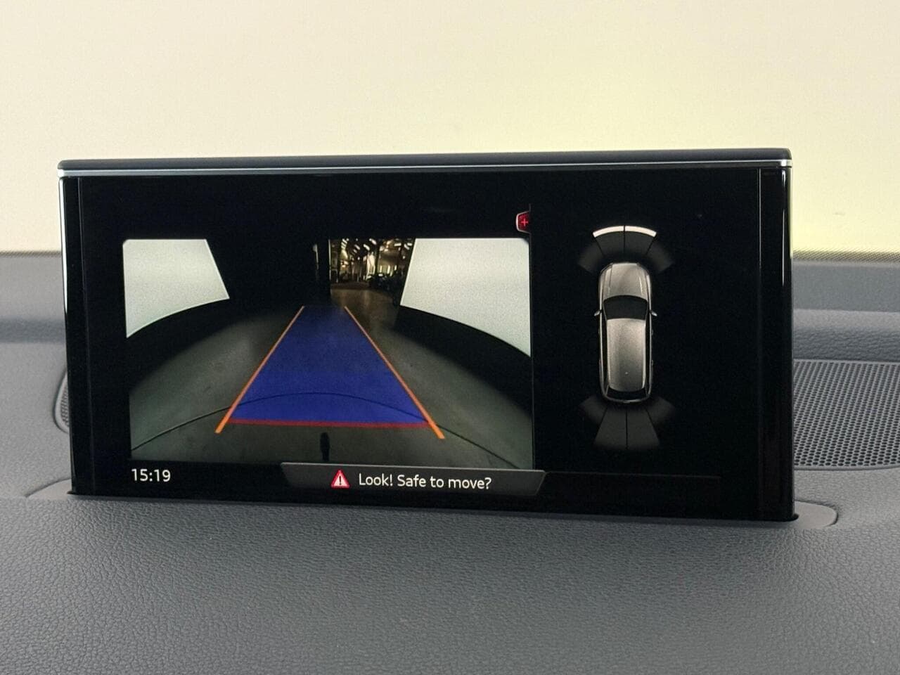 Audi Q7 thumbnail Infotainment System