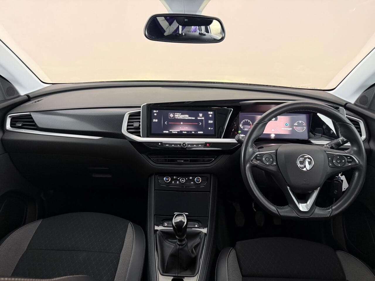 Vauxhall Grandland thumbnail Interior Front