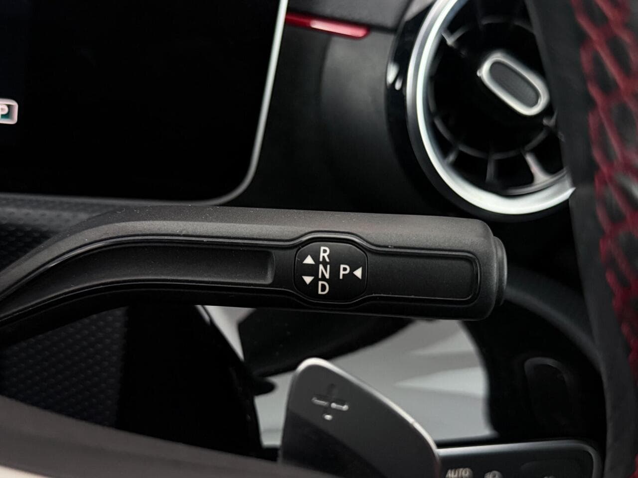 Mercedes-Benz A Class thumbnail Misc Controls