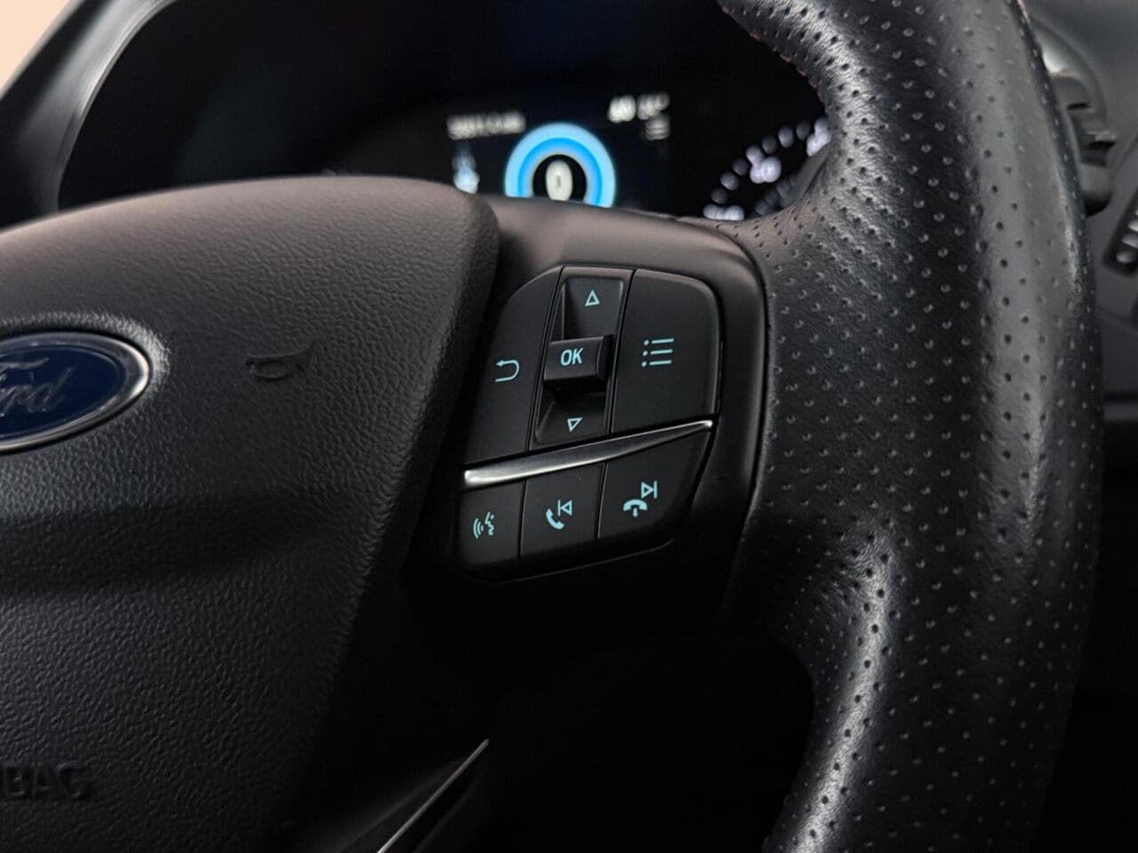 Ford Focus thumbnail Misc Controls