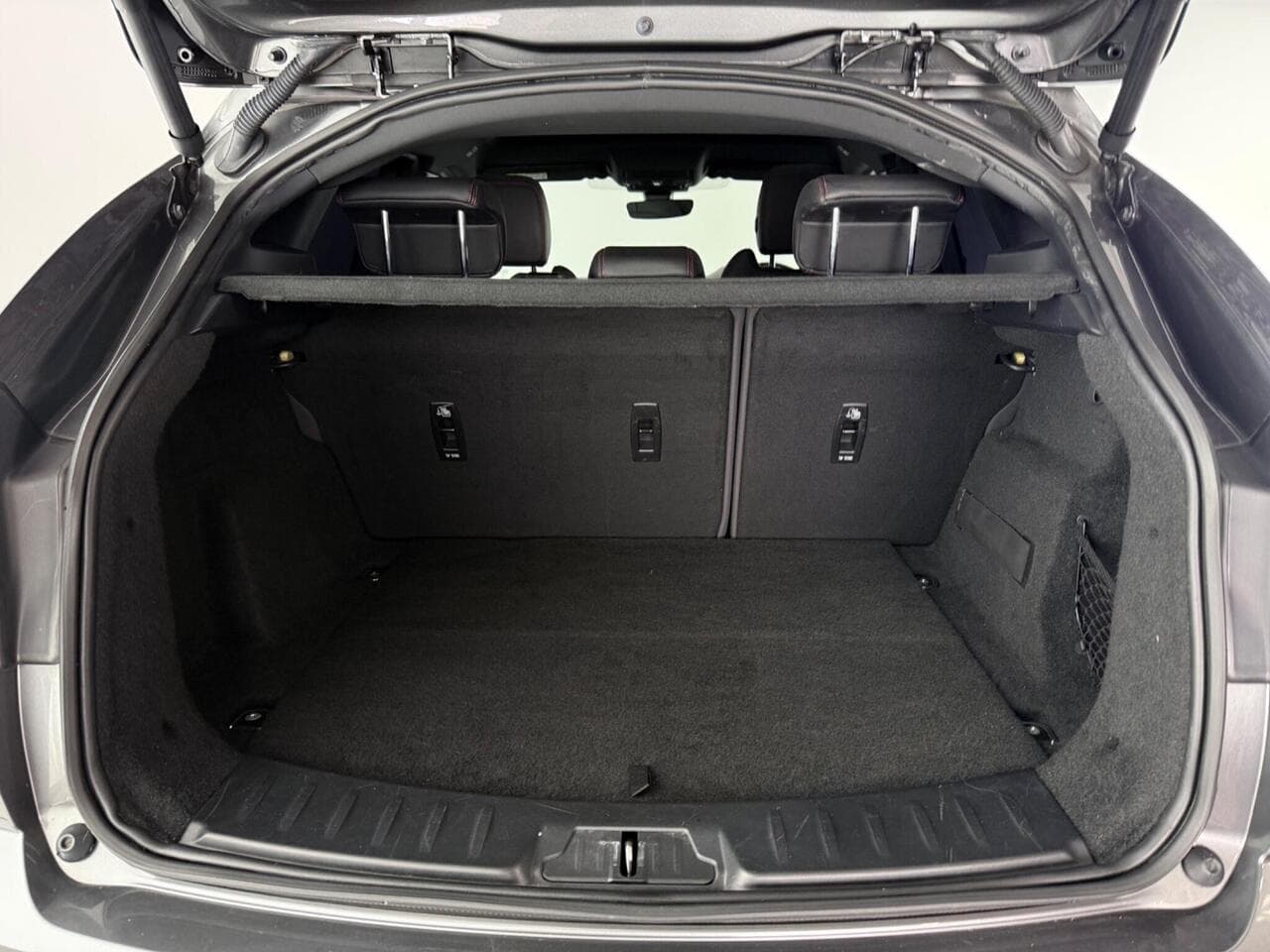 Jaguar E-PACE thumbnail Boot