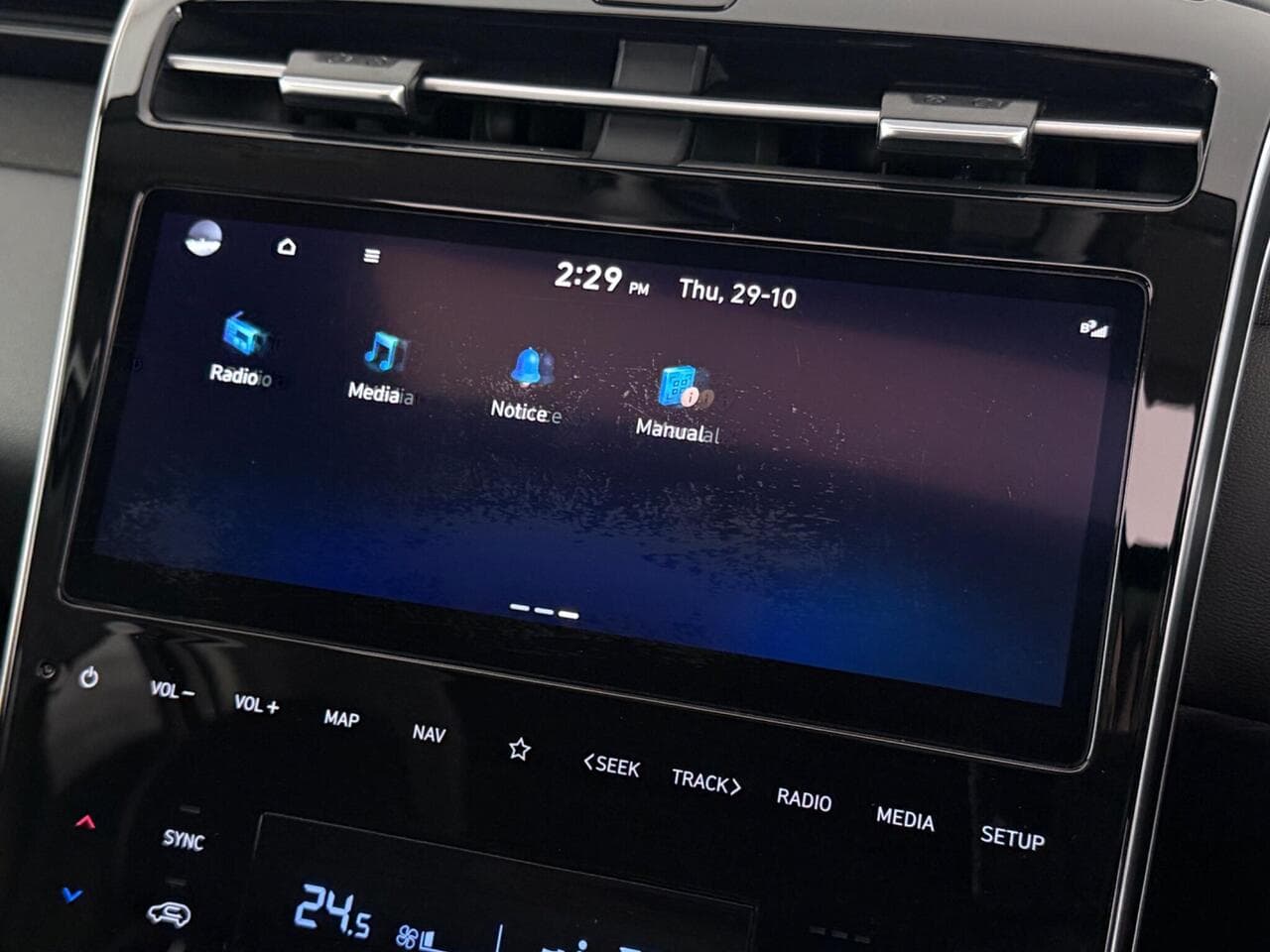 Hyundai TUCSON thumbnail Infotainment System