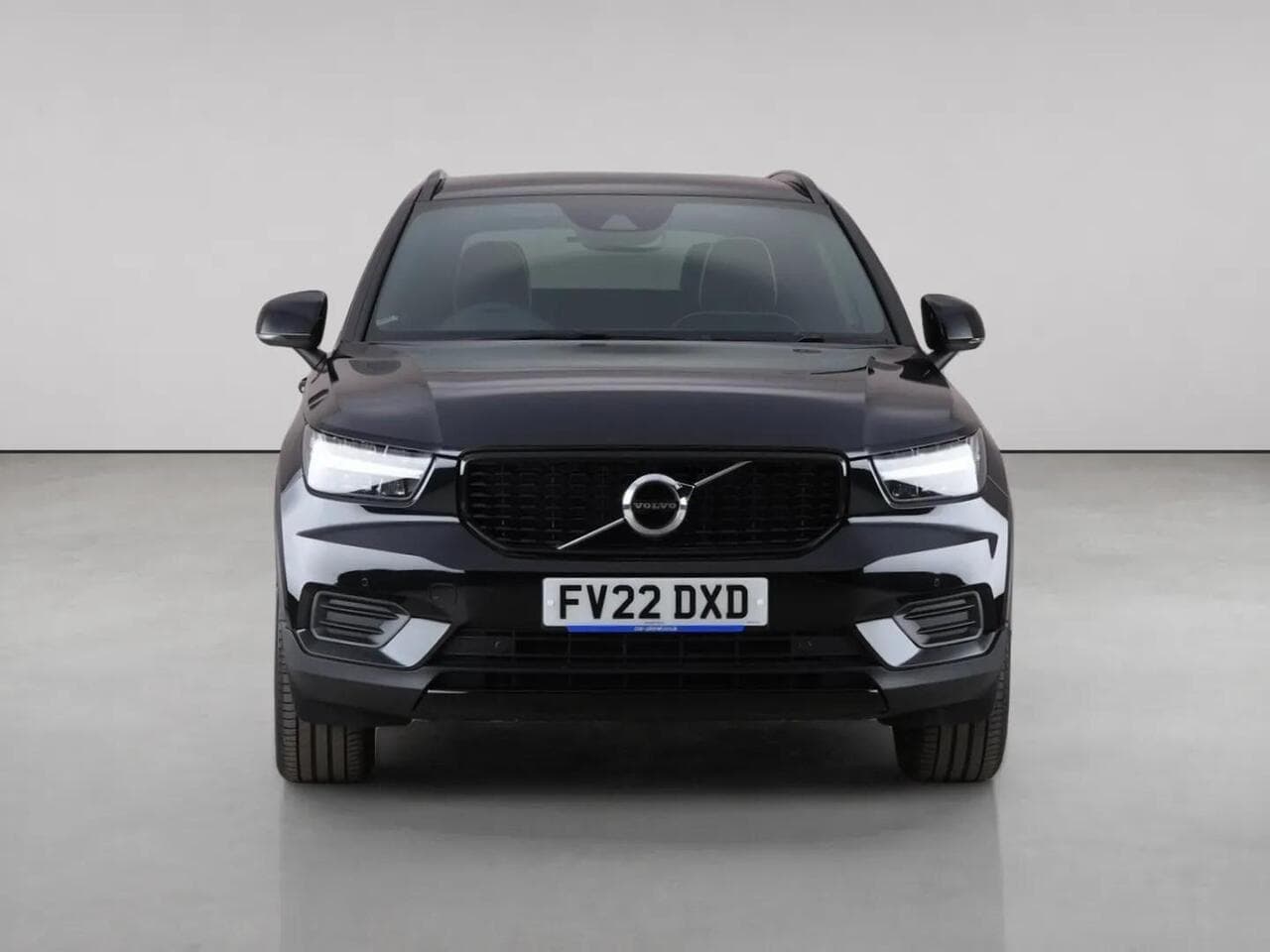 Volvo XC40 thumbnail Front