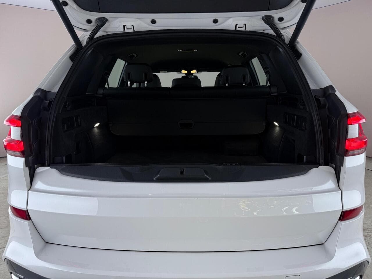 BMW X5 thumbnail Boot