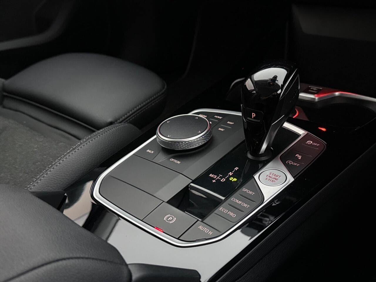 BMW 1 Series thumbnail Interior Front