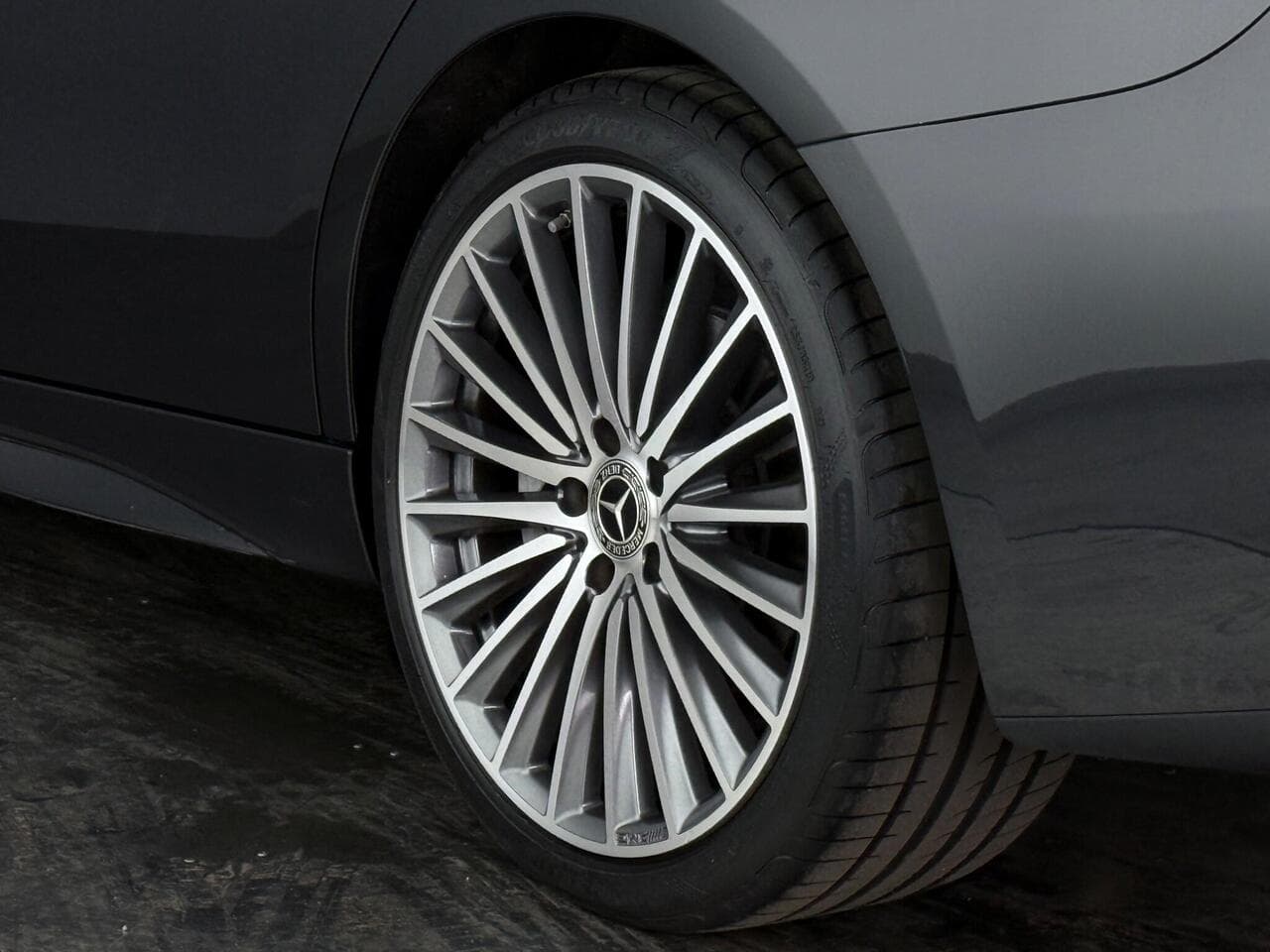 Mercedes-Benz C Class thumbnail Wheel
